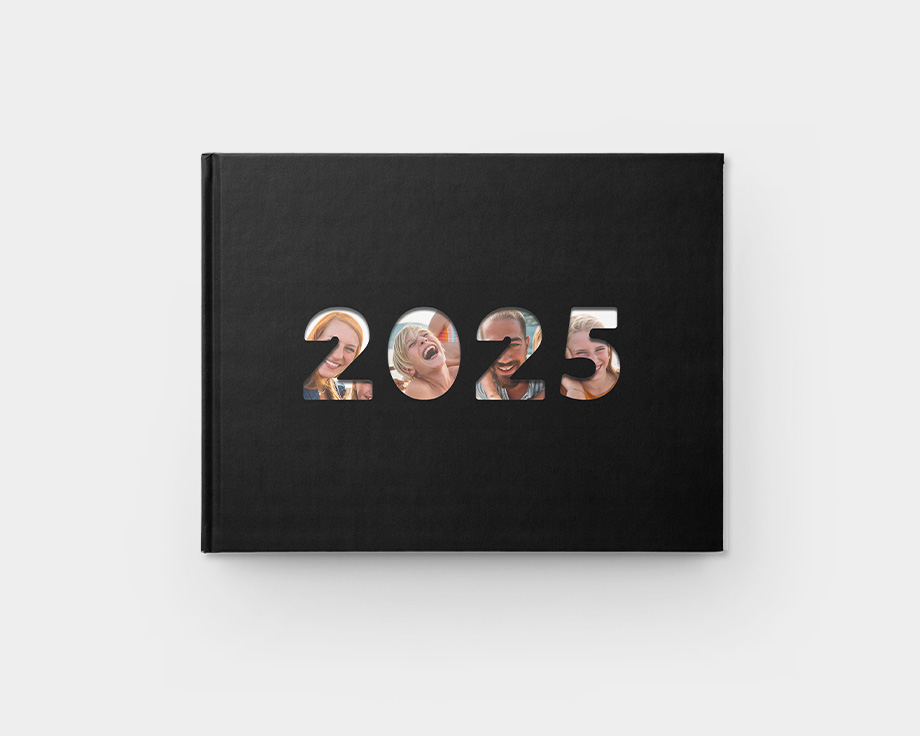 Jahrbuch mit Fenster