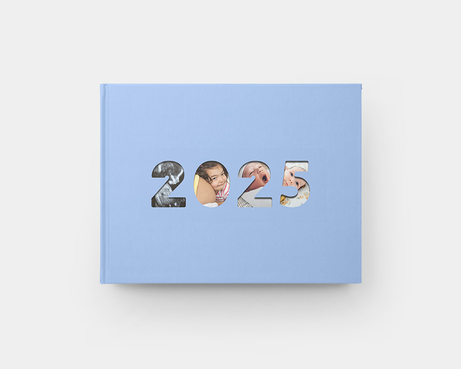 Jahrbuch mit Fenster