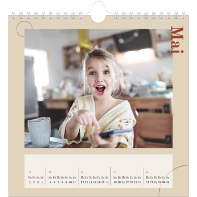 Jahreskalender Quadratisch — Assymetrischer Text [deckblatt]