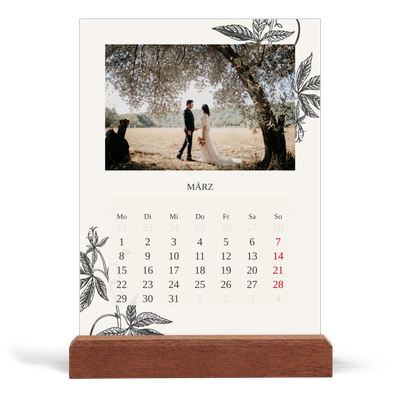 Tischkalender mit Holzfuß Hochformat  — Tinte und Efeu [Marsch]