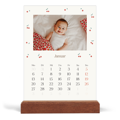 Tischkalender mit Holzfuß Hochformat  — Kleine Kirsche [Januar]