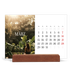 Tischkalender mit Holzfuß Querformat  — Endloses Entfliehen [Marsch]