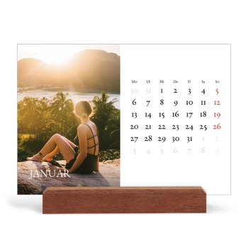 Tischkalender mit Holzfuß Querformat — Einfacher Serif