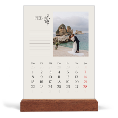 Tischkalender mit Holzfuß Hochformat  — Blühende Initialen [Februar]