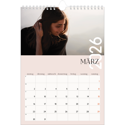 Fotokalender A4 (20 x 30 cm) — Überlappender Text [Marsch]