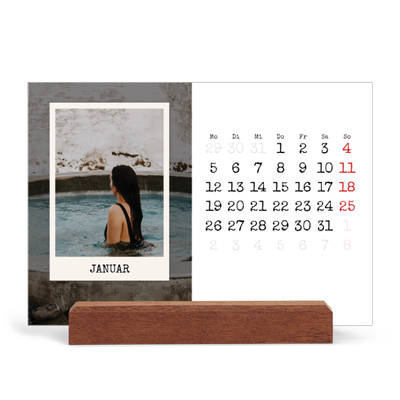 Tischkalender mit Holzfuß Querformat  — Die Porträtaufnahme [Januar]