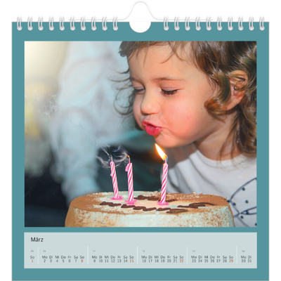 Jahreskalender Quadratisch — Farbenfroher Hintergrund [Marsch]