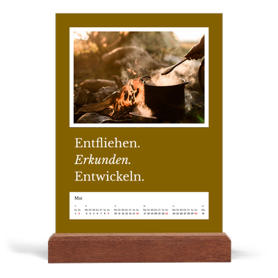 Tischkalender mit Holzfuß Hochformat  — Redaktionelle Erde [deckblatt]