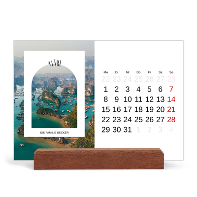 Tischkalender mit Holzfuß Querformat  — Der offene Bogen [Marsch]