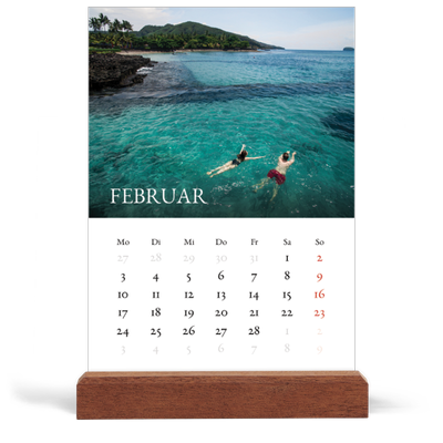 Tischkalender mit Holzfuß Hochformat  — Einfacher Serif [Februar]