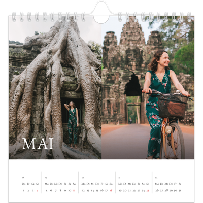 Jahreskalender Quadratisch — Einfacher Serif [deckblatt]